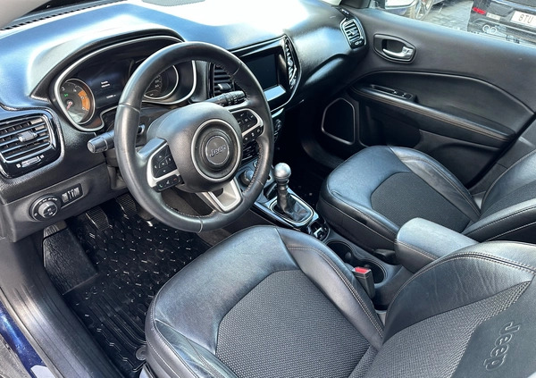 Jeep Compass cena 58500 przebieg: 119000, rok produkcji 2018 z Włoszczowa małe 742